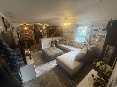 Great 3 bedroom 2 full bath home in Crystal Lakes Community on Prestwick Country Club in South Carolina - for sale on GolfHomes.com, golf home, golf lot
