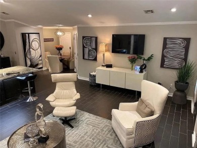 Completely remodeled and move-in ready! Stunning Condo nestled on Pinnacle Country Club in Arkansas - for sale on GolfHomes.com, golf home, golf lot