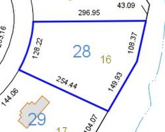 Build your forever home on this LARGE 1.18 acre lot in desired on Eufaula Country Club in Alabama - for sale on GolfHomes.com, golf home, golf lot