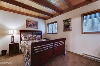 Welcome to your year-round retreat in The Hideout! This spacious on The Hideout Golf in Pennsylvania - for sale on GolfHomes.com, golf home, golf lot