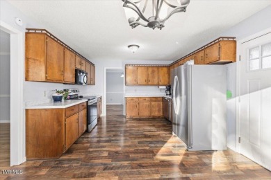 Avid Golfer in the family?..  Welcome Home to this beautifully on  in Tennessee - for sale on GolfHomes.com, golf home, golf lot