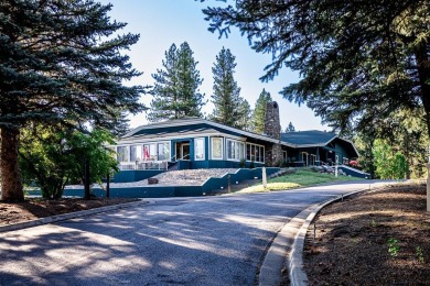 Charming Meadowcreek home featuring three bedrooms, two on Meadowcreek Golf Resort in Idaho - for sale on GolfHomes.com, golf home, golf lot