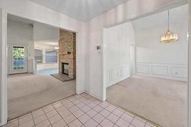 This well-cared-for original-owner home offers a fantastic on WaterChase Golf Club in Texas - for sale on GolfHomes.com, golf home, golf lot