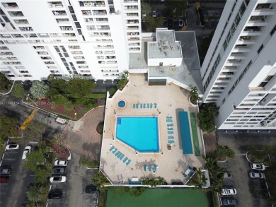 Welcome to your new home in Aventura! This 2/2 apartment has on Turnberry Isle Resort and Club in Florida - for sale on GolfHomes.com, golf home, golf lot