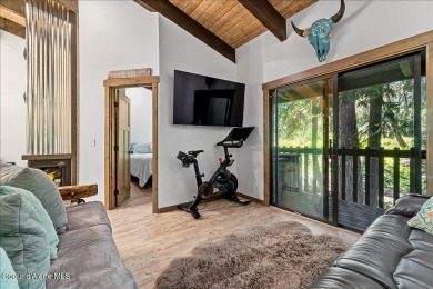 A BEAUTIFULLY EXECUTED UPDATE TO A TWIN LAKES CLASSIC. Upon on Twin Lakes Village Golf Course in Idaho - for sale on GolfHomes.com, golf home, golf lot