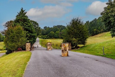 Townhouse #7 in the Smoky Mountain Country Club offers a on Smoky Mountain Country Club in North Carolina - for sale on GolfHomes.com, golf home, golf lot