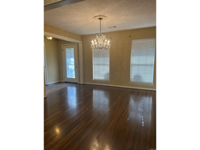 3 Bed, 2 full bath, 3 Car garage in Foxwood Subdivision. Home on Foxwood Golf Club in Arkansas - for sale on GolfHomes.com, golf home, golf lot