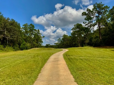 Dogwood Lakes is a well established community with No...HOA! on Dogwood Lakes Golf Club in Florida - for sale on GolfHomes.com, golf home, golf lot