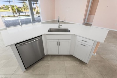 GOLF CART INCLUDED & SELLER OFFERING PAINTING CONCESSION - on Panther Run Golf Club in Florida - for sale on GolfHomes.com, golf home, golf lot