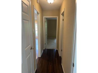 3 Bed, 2 full bath, 3 Car garage in Foxwood Subdivision. Home on Foxwood Golf Club in Arkansas - for sale on GolfHomes.com, golf home, golf lot