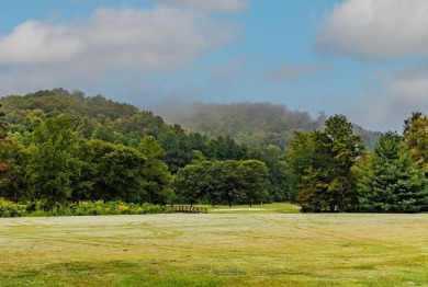 Townhouse #7 in the Smoky Mountain Country Club offers a on Smoky Mountain Country Club in North Carolina - for sale on GolfHomes.com, golf home, golf lot