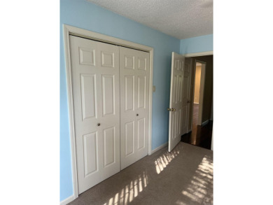3 Bed, 2 full bath, 3 Car garage in Foxwood Subdivision. Home on Foxwood Golf Club in Arkansas - for sale on GolfHomes.com, golf home, golf lot