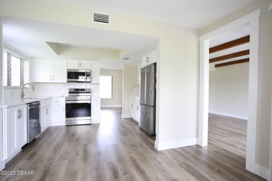 COMPLETELY RENOVATED Gated Golf Cmty - 3BR/2BA END UNIT | 128-B on The Club At Pelican Bay - North Course in Florida - for sale on GolfHomes.com, golf home, golf lot