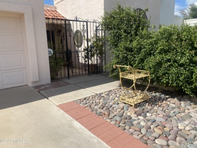 Discover this charming 2 bedroom, 2 bathroom home in the on Omni Tucson National Golf Resort and Spa - Sonoran in Arizona - for sale on GolfHomes.com, golf home, golf lot