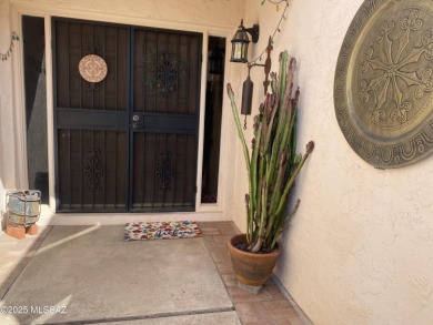 Discover this charming 2 bedroom, 2 bathroom home in the on Omni Tucson National Golf Resort and Spa - Sonoran in Arizona - for sale on GolfHomes.com, golf home, golf lot