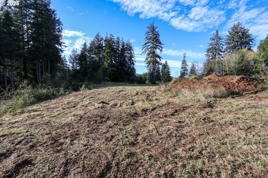 Beautiful 2.60-Acre Golf Course Lot in Ironwood Estates - on  in Oregon - for sale on GolfHomes.com, golf home, golf lot