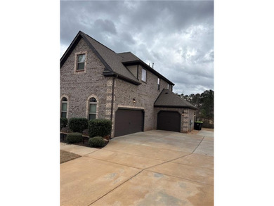 Prestigious Crystal Lake Golf & Country Club, tour this on Crystal Lake Golf and Country Club in Georgia - for sale on GolfHomes.com, golf home, golf lot