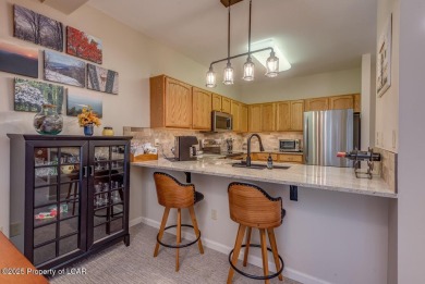 Cool vibe in this bright, open, tastefully appointed 3 BR/3 Bath on Eagle Rock Golf and Ski Resort in Pennsylvania - for sale on GolfHomes.com, golf home, golf lot