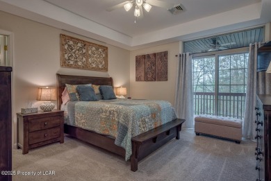 Cool vibe in this bright, open, tastefully appointed 3 BR/3 Bath on Eagle Rock Golf and Ski Resort in Pennsylvania - for sale on GolfHomes.com, golf home, golf lot