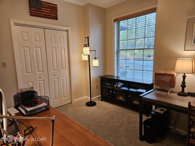 Cool vibe in this bright, open, tastefully appointed 3 BR/3 Bath on Eagle Rock Golf and Ski Resort in Pennsylvania - for sale on GolfHomes.com, golf home, golf lot