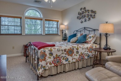 Cool vibe in this bright, open, tastefully appointed 3 BR/3 Bath on Eagle Rock Golf and Ski Resort in Pennsylvania - for sale on GolfHomes.com, golf home, golf lot