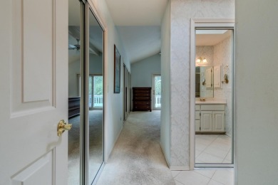 Beautifully maintained single level home in the Oak Knoll Golf on Oak Knoll Golf Course in Oregon - for sale on GolfHomes.com, golf home, golf lot