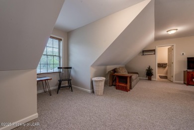Cool vibe in this bright, open, tastefully appointed 3 BR/3 Bath on Eagle Rock Golf and Ski Resort in Pennsylvania - for sale on GolfHomes.com, golf home, golf lot