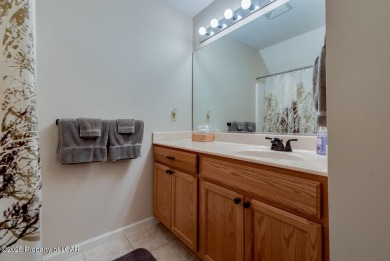 Cool vibe in this bright, open, tastefully appointed 3 BR/3 Bath on Eagle Rock Golf and Ski Resort in Pennsylvania - for sale on GolfHomes.com, golf home, golf lot