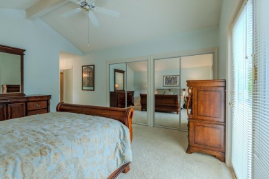 Beautifully maintained single level home in the Oak Knoll Golf on Oak Knoll Golf Course in Oregon - for sale on GolfHomes.com, golf home, golf lot