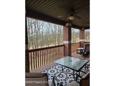 Cool vibe in this bright, open, tastefully appointed 3 BR/3 Bath on Eagle Rock Golf and Ski Resort in Pennsylvania - for sale on GolfHomes.com, golf home, golf lot