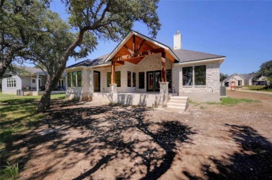 This breathtaking 3-bedroom, 2-bathroom, 2,036 sq ft custom home on Vaaler Creek Golf Club in Texas - for sale on GolfHomes.com, golf home, golf lot