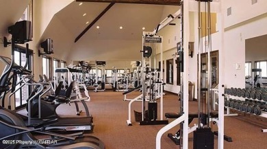 Cool vibe in this bright, open, tastefully appointed 3 BR/3 Bath on Eagle Rock Golf and Ski Resort in Pennsylvania - for sale on GolfHomes.com, golf home, golf lot