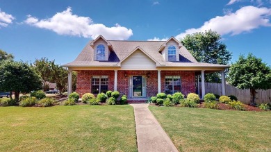 Wonderfully maintained home in West Conway. Just minutes from on Centennial Valley Golf Course in Arkansas - for sale on GolfHomes.com, golf home, golf lot