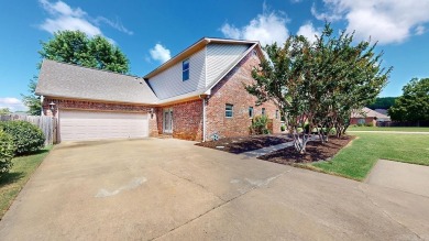 Wonderfully maintained home in West Conway. Just minutes from on Centennial Valley Golf Course in Arkansas - for sale on GolfHomes.com, golf home, golf lot