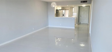 Spacious Remodel VERY BRIGHT Golf and Pool view. NEW A/C on Palm-Aire Country Club and Resort - The Oaks in Florida - for sale on GolfHomes.com, golf home, golf lot