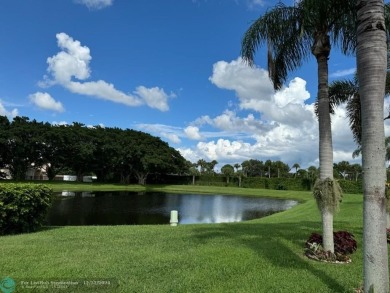 ****  BEAUTIFUL SPACIOUS VILLA OVERLOOKING THE LAKE IN on Gleneagles Golf and Country Club in Florida - for sale on GolfHomes.com, golf home, golf lot