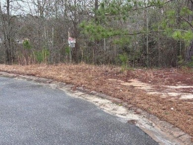 A large 1.24-acre wooded cul-de-sec lot in Oakview Subdivision on Oakview Golf and Country Club in Georgia - for sale on GolfHomes.com, golf home, golf lot