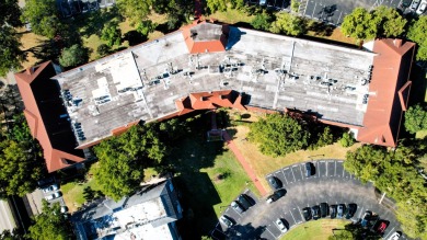Discover this beautifully updated 1-bedroom, 1.5-bath apartment on Inverrary Country Club in Florida - for sale on GolfHomes.com, golf home, golf lot