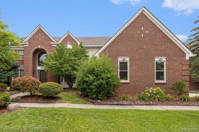 Move-in ready with immediate occupancy! This beautiful colonial on Pheasant Run Golf Club in Michigan - for sale on GolfHomes.com, golf home, golf lot