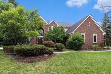 Move-in ready with immediate occupancy! This beautiful colonial on Pheasant Run Golf Club in Michigan - for sale on GolfHomes.com, golf home, golf lot