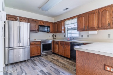 Pride of Ownership!

This desirable Westham model offers 2 on Greenbriar Woodlands in New Jersey - for sale on GolfHomes.com, golf home, golf lot