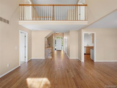 MAIN FLOOR LIVING in THE HEATHERS! This spacious condo offers a on The Heathers Club in Michigan - for sale on GolfHomes.com, golf home, golf lot