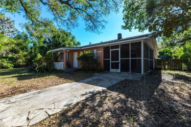 Under contract-accepting backup offers. Charming Home in on River Hills Country Club in Florida - for sale on GolfHomes.com, golf home, golf lot