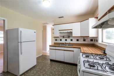 Under contract-accepting backup offers. Charming Home in on River Hills Country Club in Florida - for sale on GolfHomes.com, golf home, golf lot