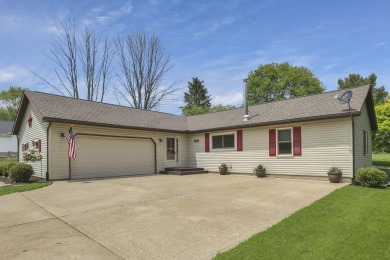 Welcome to this beautifully maintained 3-bedroom, 2-bath on Apple Valley Golf Course in Ohio - for sale on GolfHomes.com, golf home, golf lot