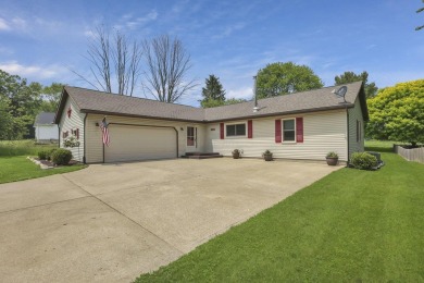 Welcome to this beautifully maintained 3-bedroom, 2-bath on Apple Valley Golf Course in Ohio - for sale on GolfHomes.com, golf home, golf lot
