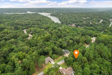 Build your dream home on this LEVEL Bella Vista lot with a on Bella Vista Country Club - Scottsdale in Arkansas - for sale on GolfHomes.com, golf home, golf lot