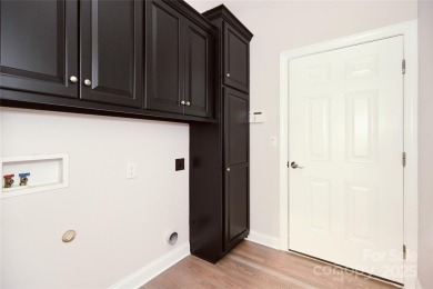 Upscale Golf Course Living with Gorgeous Views! 
Step inside to on Verdict Ridge Golf and Country Club in North Carolina - for sale on GolfHomes.com, golf home, golf lot