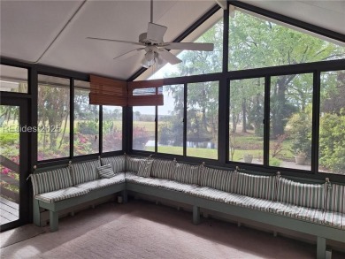 Come see this Callawassie Island Club Cottage, perfect for a on Callawassie Island Club in South Carolina - for sale on GolfHomes.com, golf home, golf lot