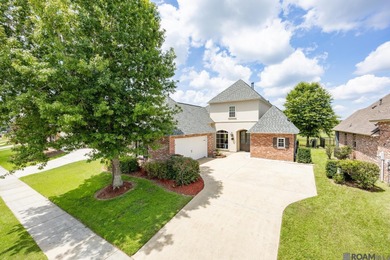 Located on the golf course and waterfront with a new roof and on Copper Mill Golf Club in Louisiana - for sale on GolfHomes.com, golf home, golf lot